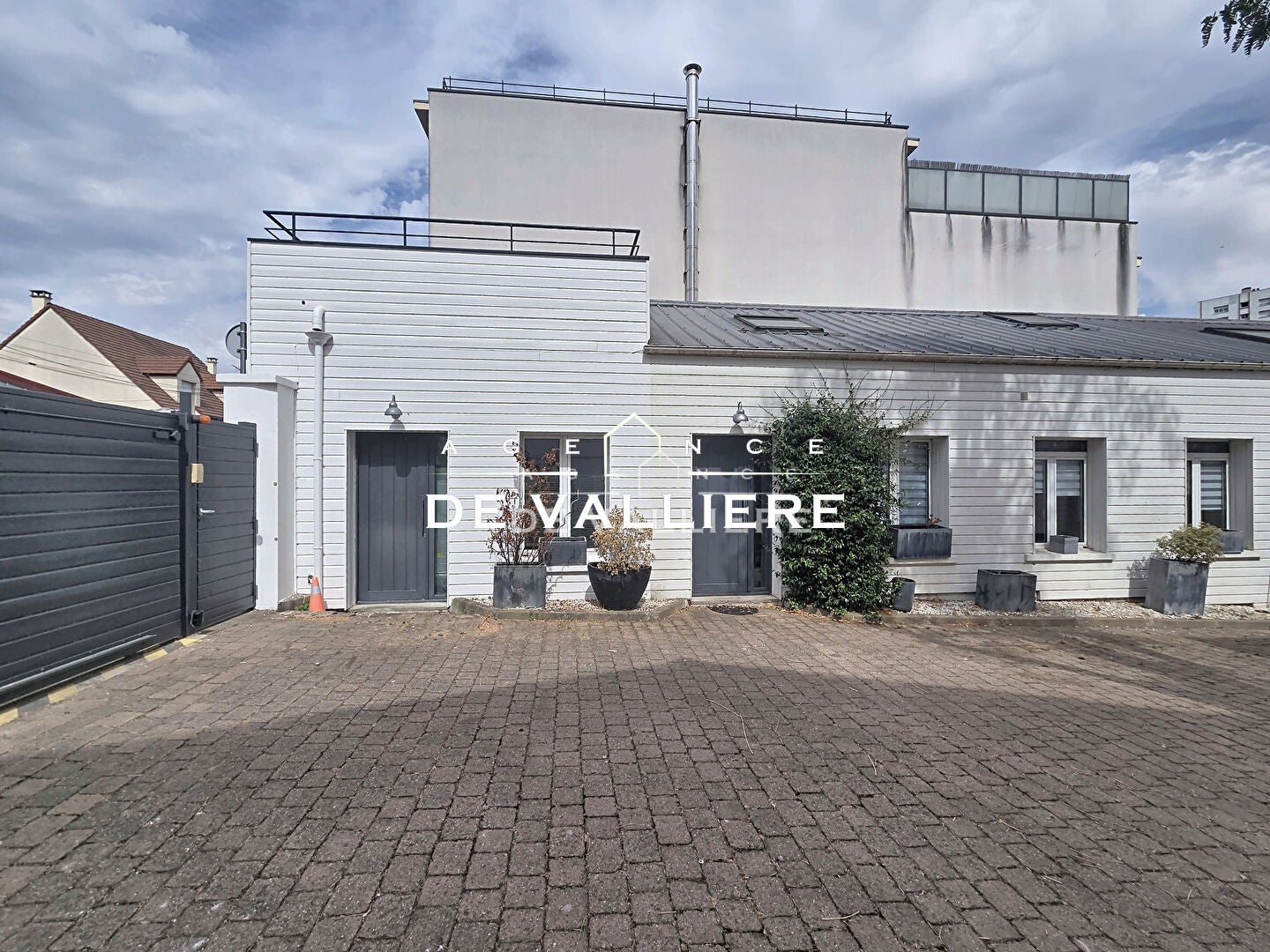 House Rue de Vimy in Nanterre
