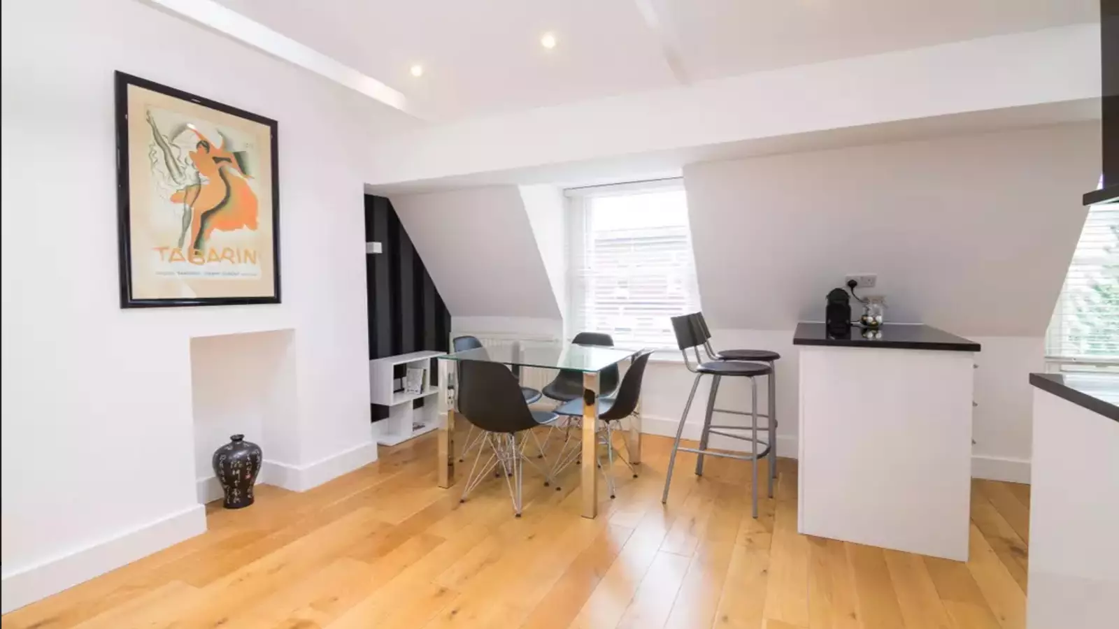 Flat Oxberry Avenue in Greater London