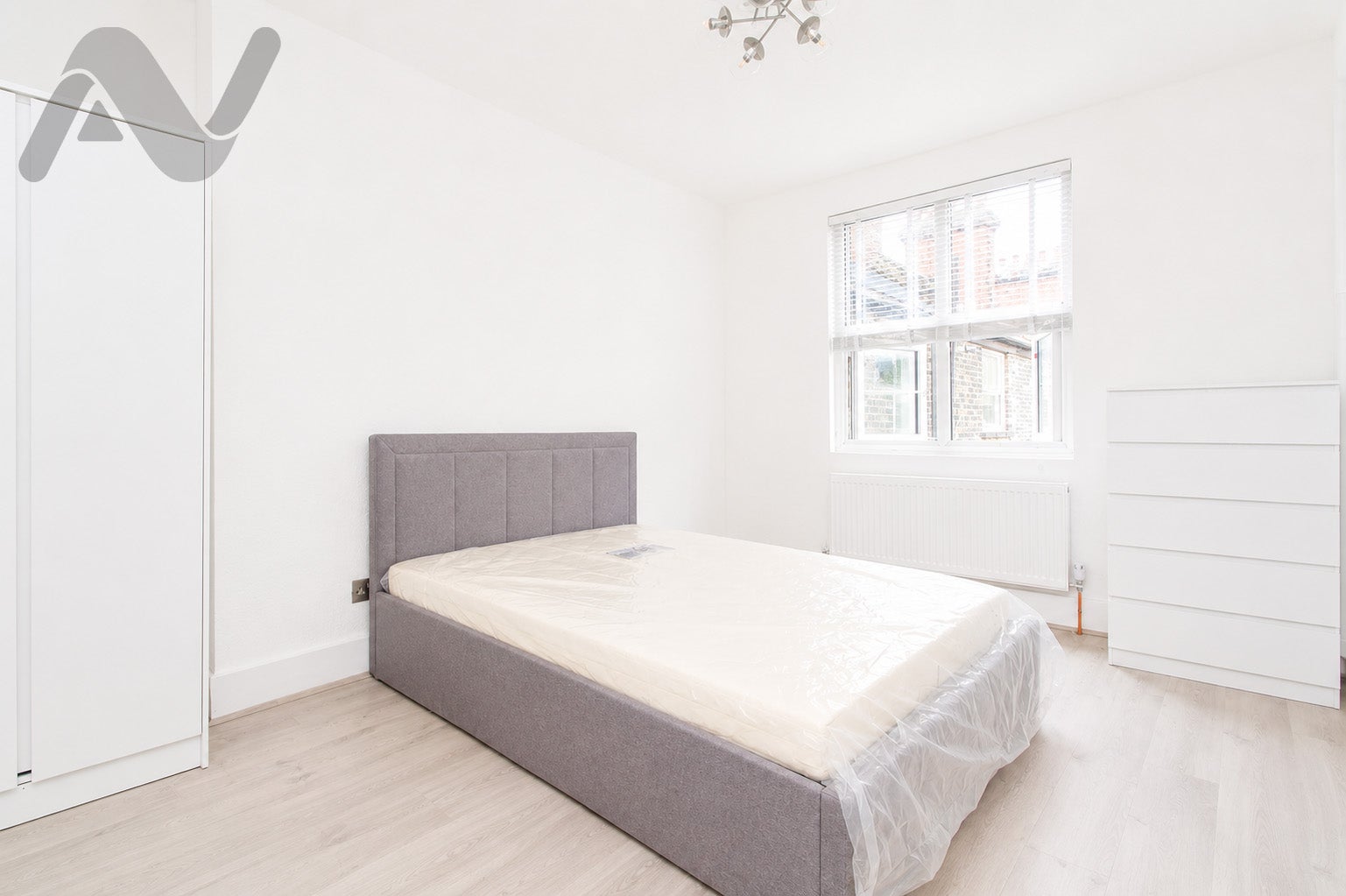 Flat Stroud Green Road in Greater London