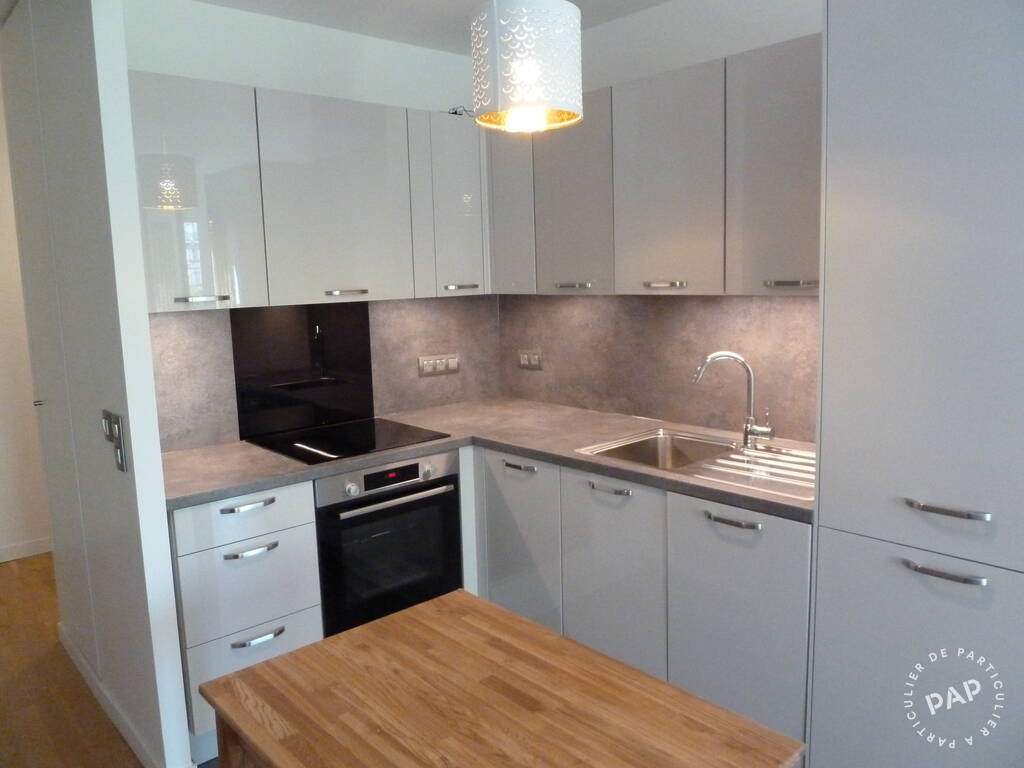 Flat Place Félix Éboué in Paris