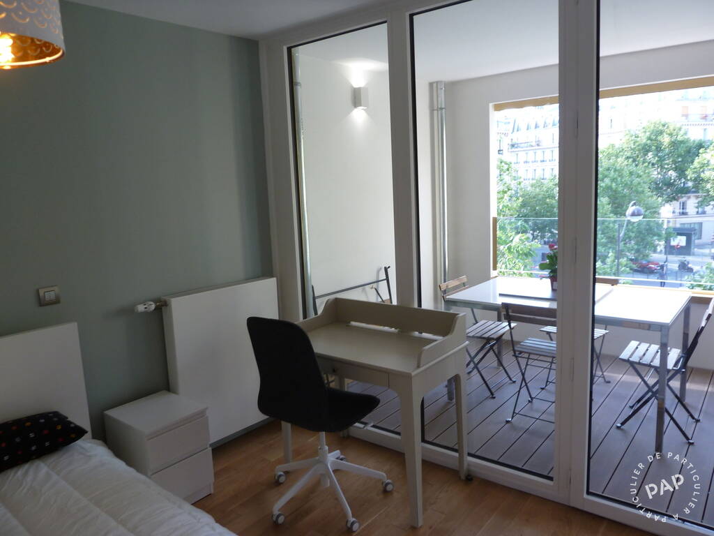 Flat Place Félix Éboué in Paris
