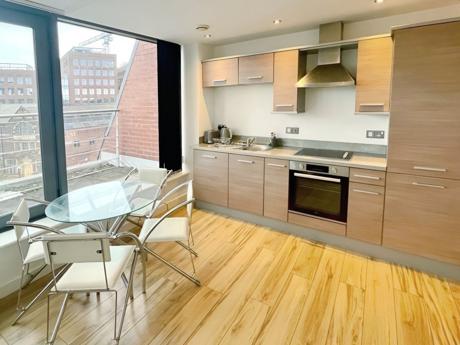 Flat Bowman Lane in Leeds