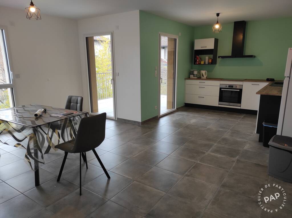 Flat Rue de la Loire in Feurs
