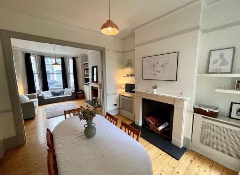 Room Elspeth Road in Greater London