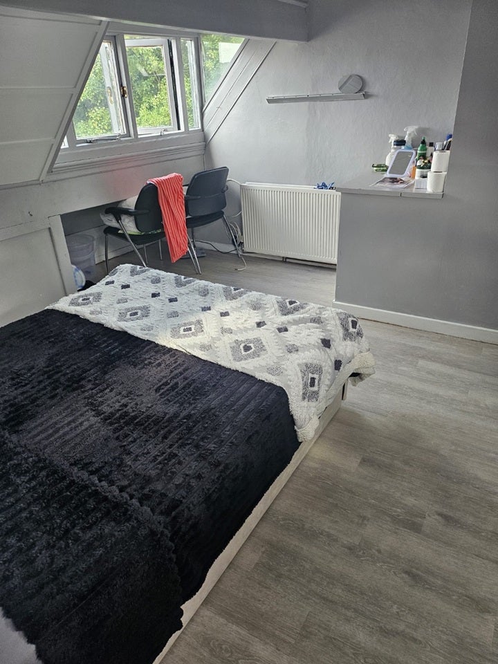 Room Yews Mount in Kirklees