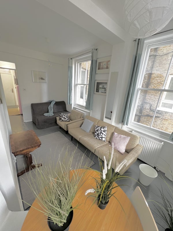 Flat Bell Street in City of Westminster