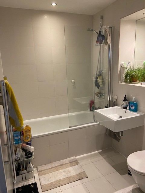 Room Eden Grove in Greater London