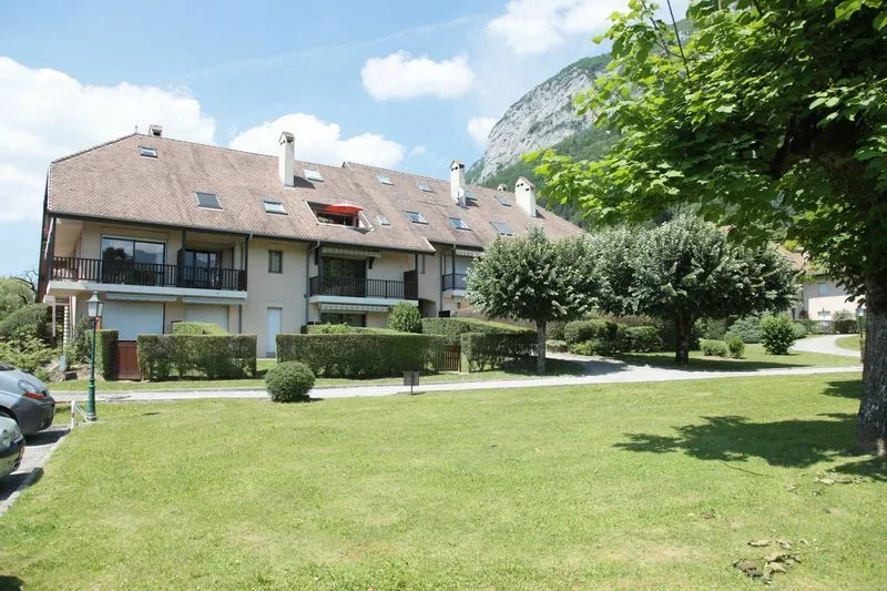 Appartement Route des Moulins à Menthon-Saint-Bernard