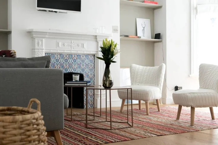 Flat Comeragh Road in Greater London
