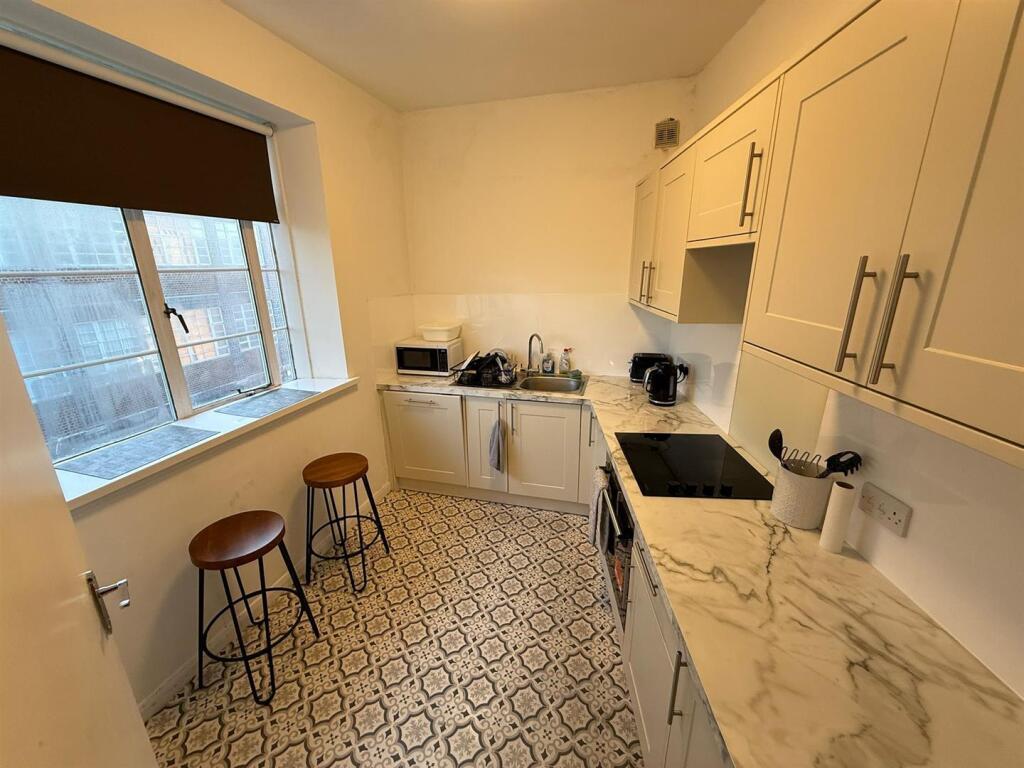 Flat Prince's Place in Brighton and Hove