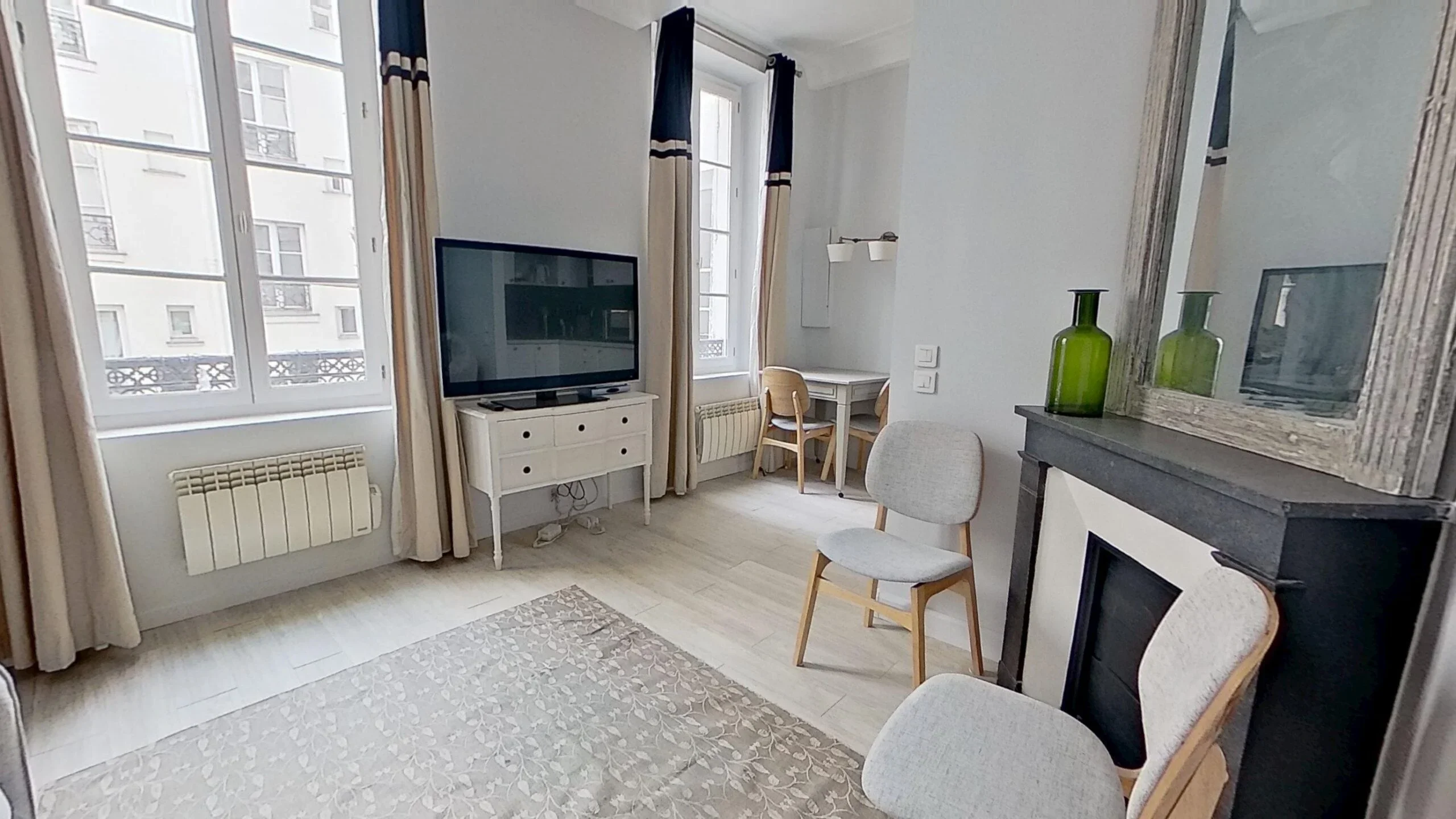 Flat Rue du Roi de Sicile in Paris