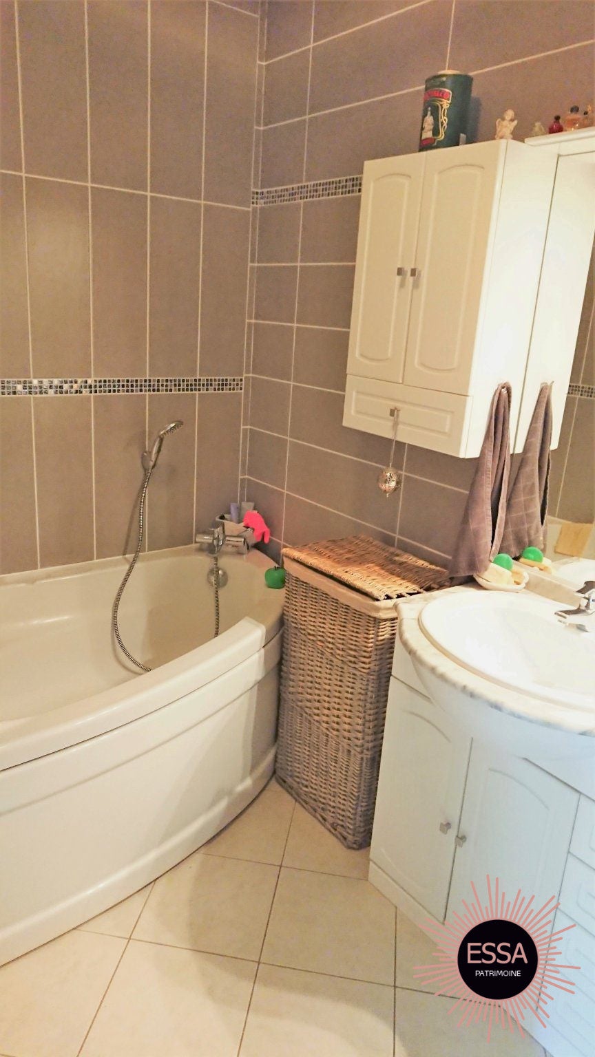 Flat Rue Grange Dame Rose in Vélizy-Villacoublay