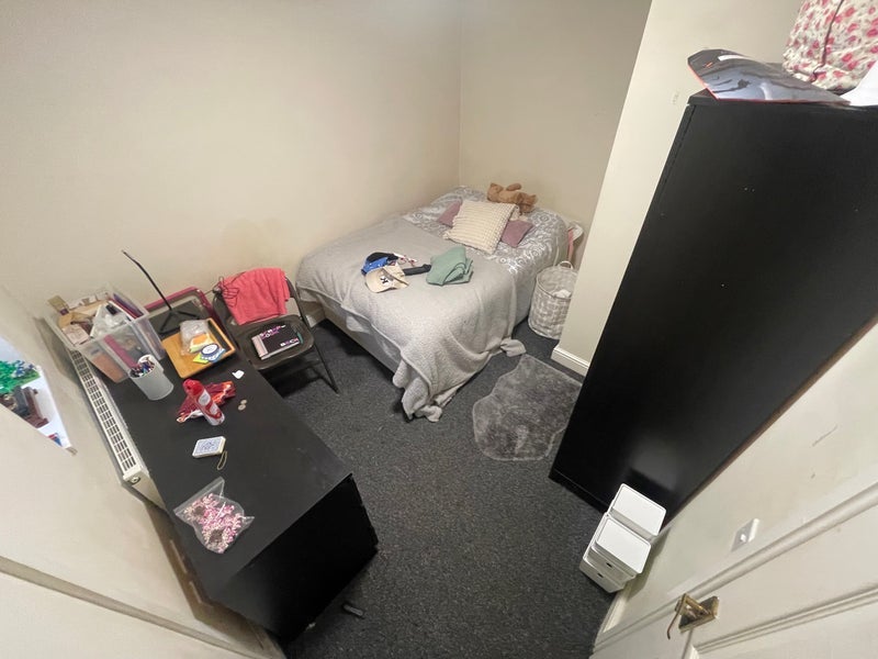 Room Rhymney Street in Cardiff