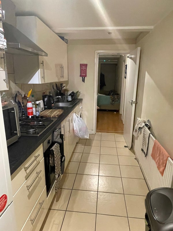 Room Endymion Road in Greater London