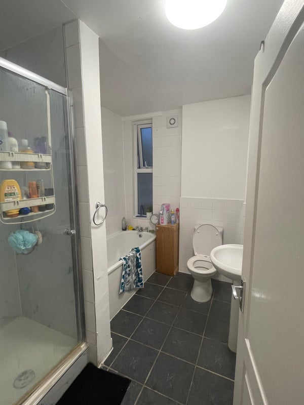 Room Endymion Road in Greater London