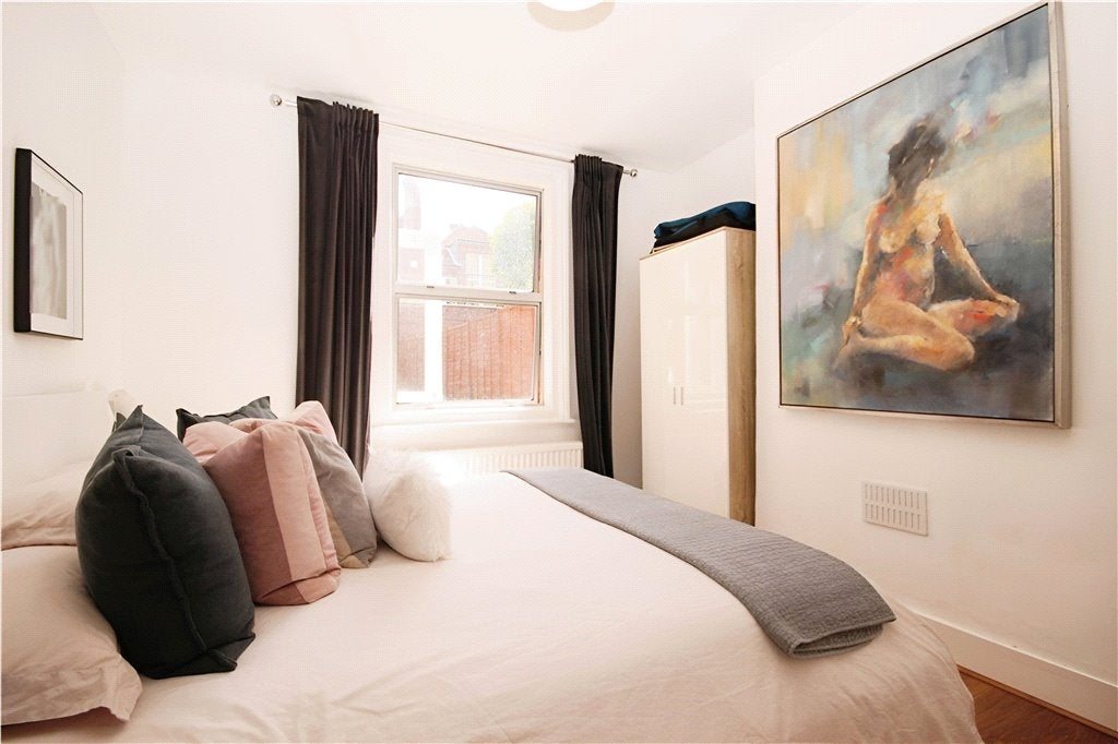 Flat Sandfield Terrace in Guildford