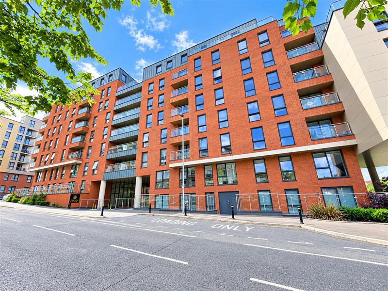 Flat Adelphi Street in Salford