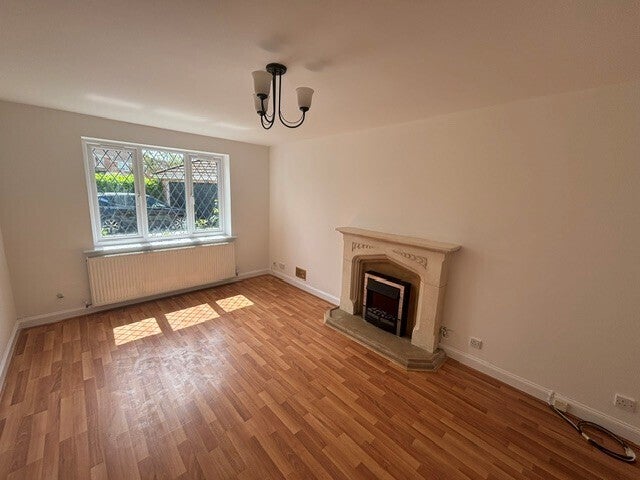 House Kempton Close in Bristol