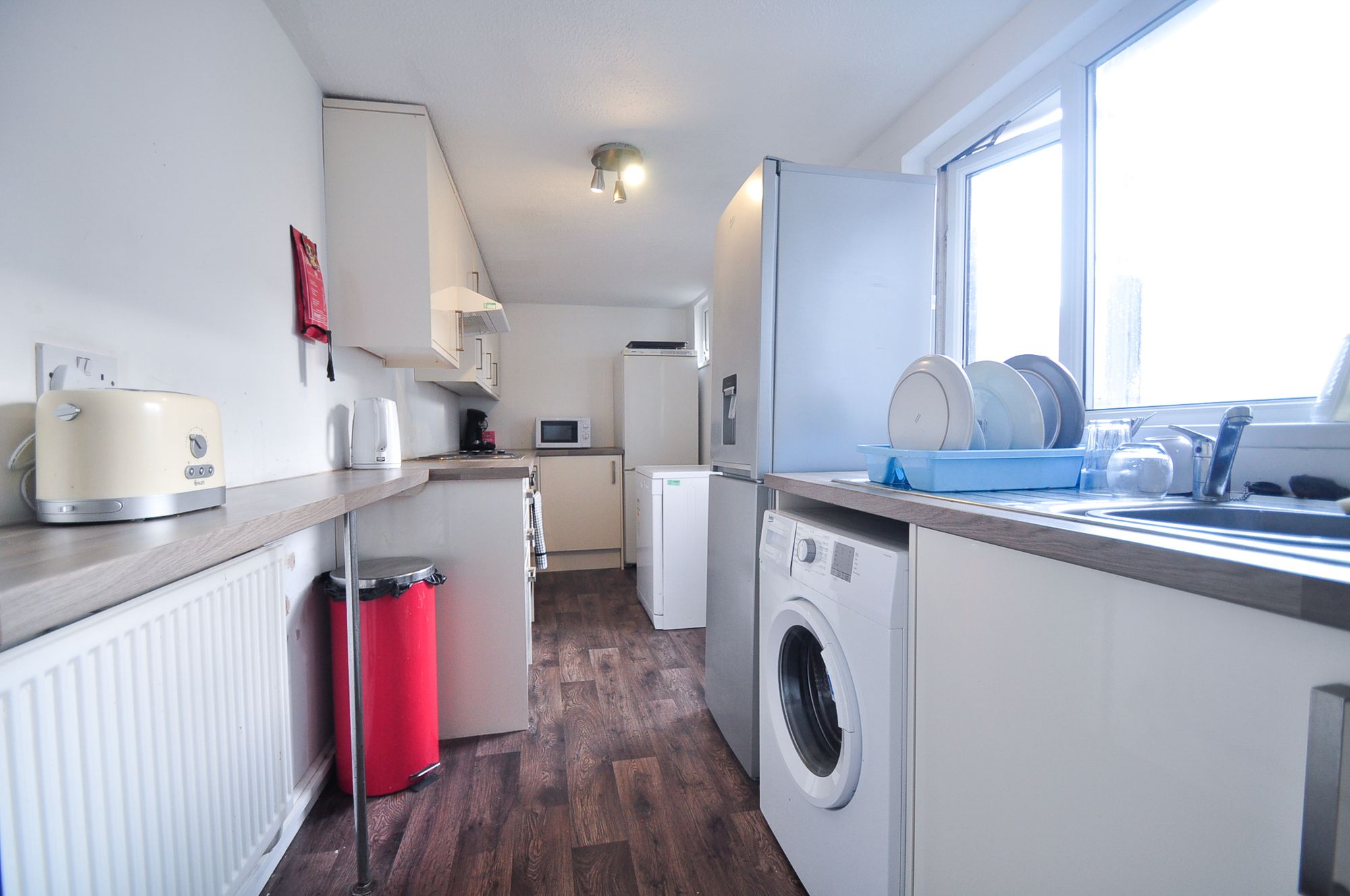 Room Caerleon Road in Newport