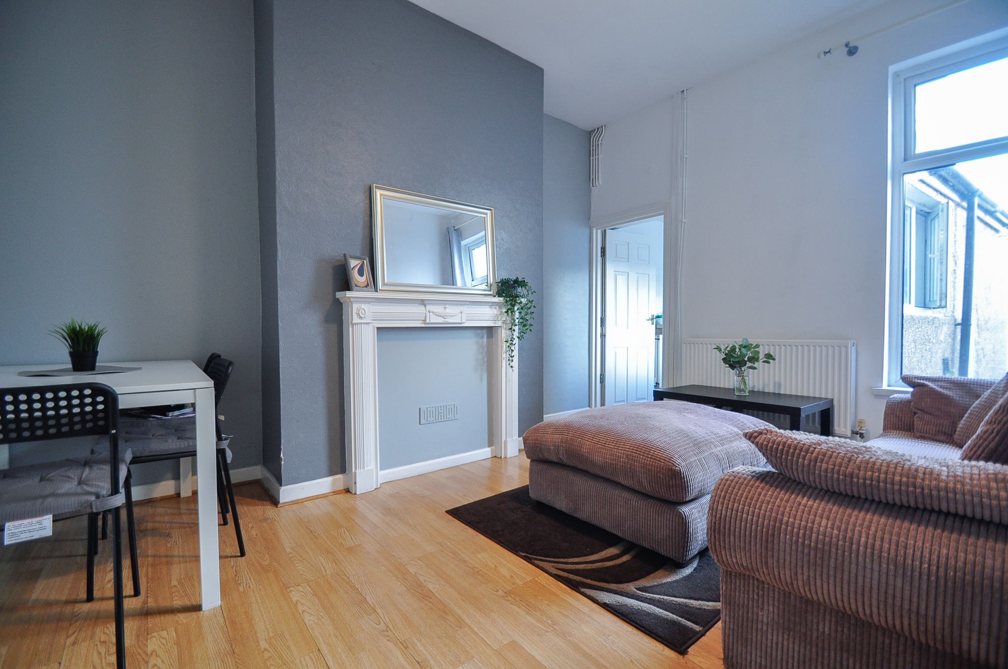 Room Caerleon Road in Newport