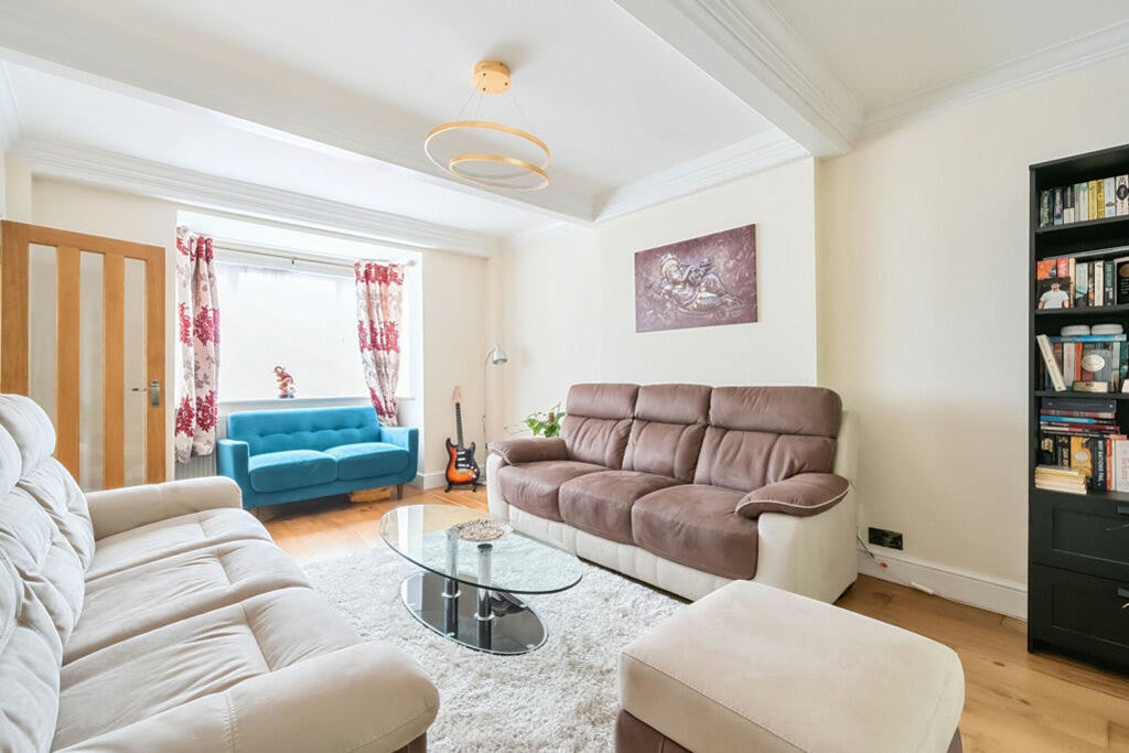 House Fulbeck Way in Greater London