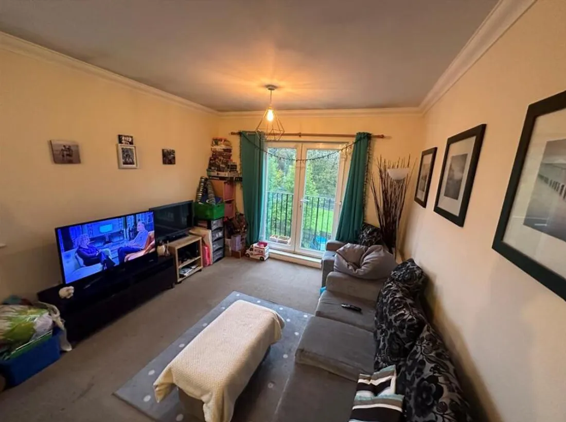 Flat Cadwal Court in Llantwit Fardre