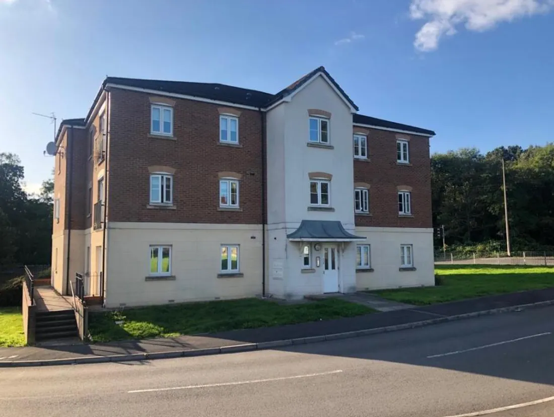 Flat Cadwal Court in Llantwit Fardre
