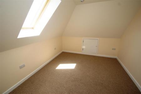 Flat Tidworth Road in Ludgershall