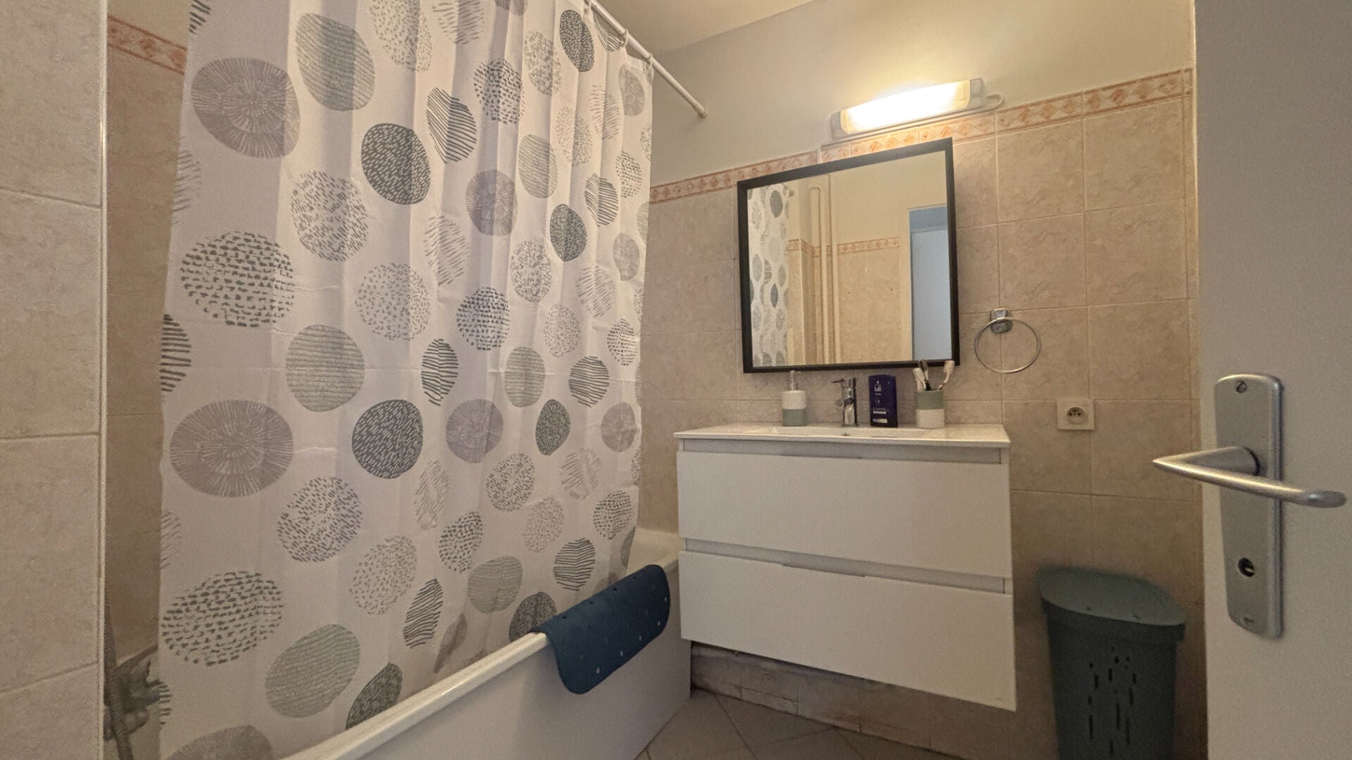 Appartement Desserte Ernest Cognacq à Évry