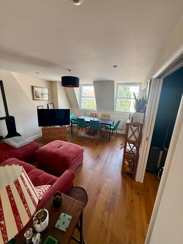Room Holland Road in Greater London