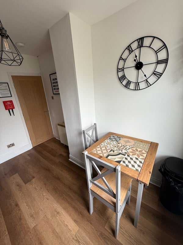 Room Harrow Road in Leicester