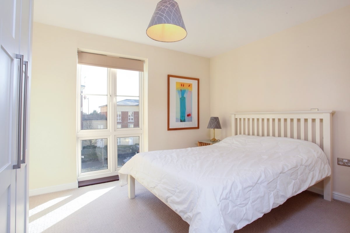 Flat Clarence Road in Windsor