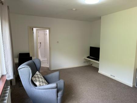 Flat Norfield Road in Dartford