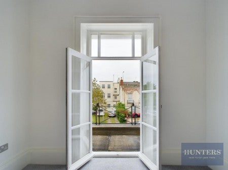 Flat Grosvenor Street in Cheltenham