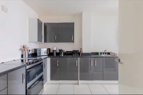 Room Woolmore Street in Greater London