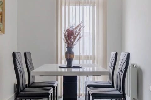 Room Woolmore Street in Greater London