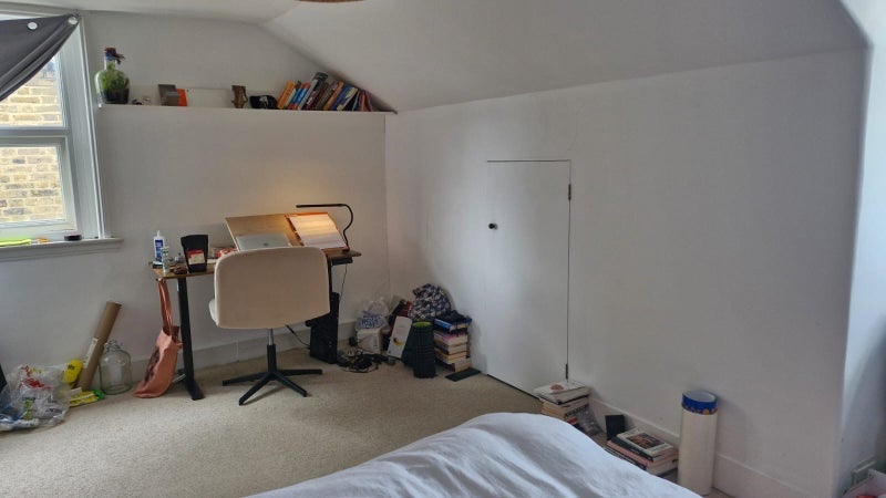 Flat Elmcourt Road in Greater London