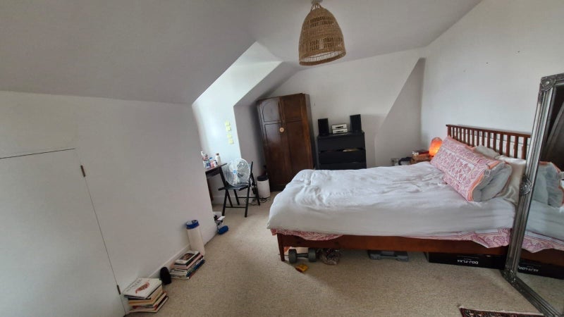 Flat Elmcourt Road in Greater London