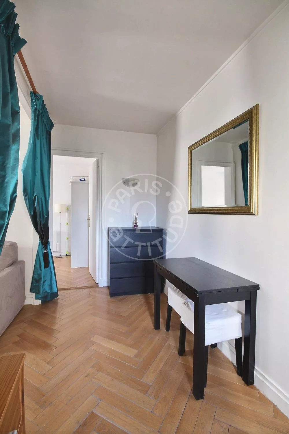 Appartement Rue Favart à Paris