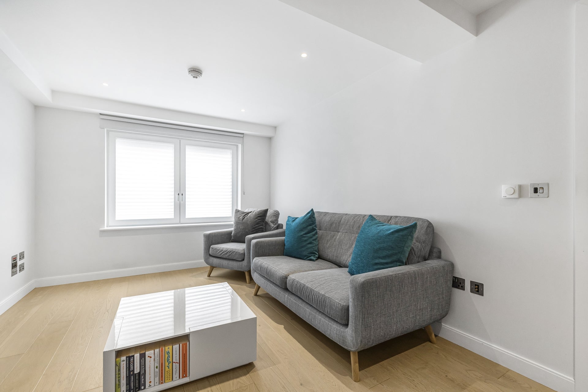 Flat Kingsland Road in Greater London