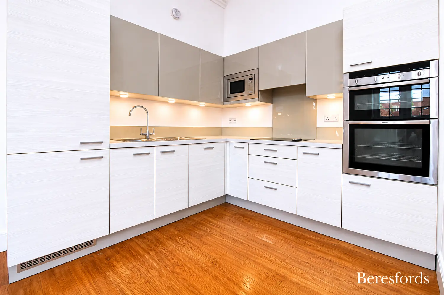 Flat Pastoral Way in Brentwood