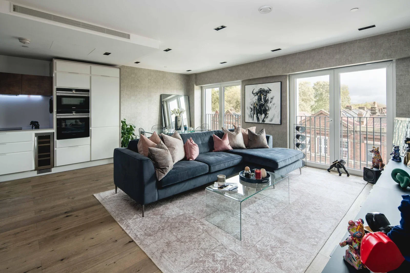 Flat Exchange Gardens in Greater London