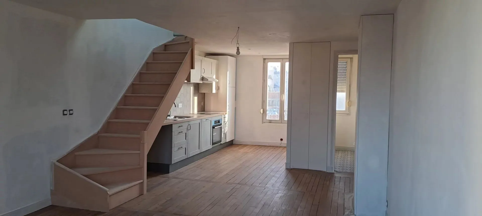 Flat Avenue Gabriel Péri in Saint-Ouen-sur-Seine