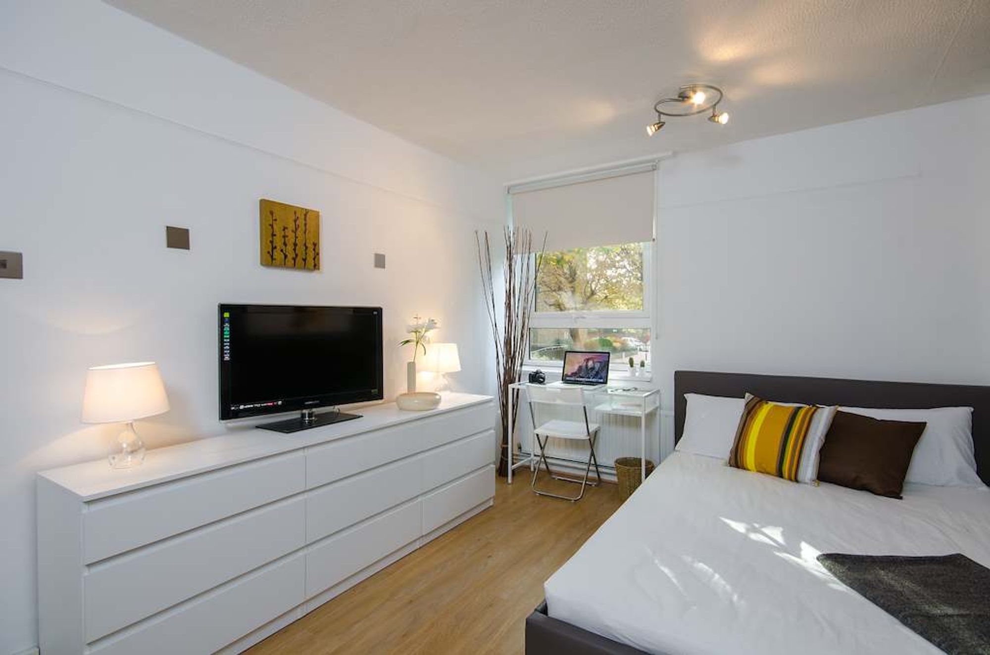 House Gough Walk in Greater London