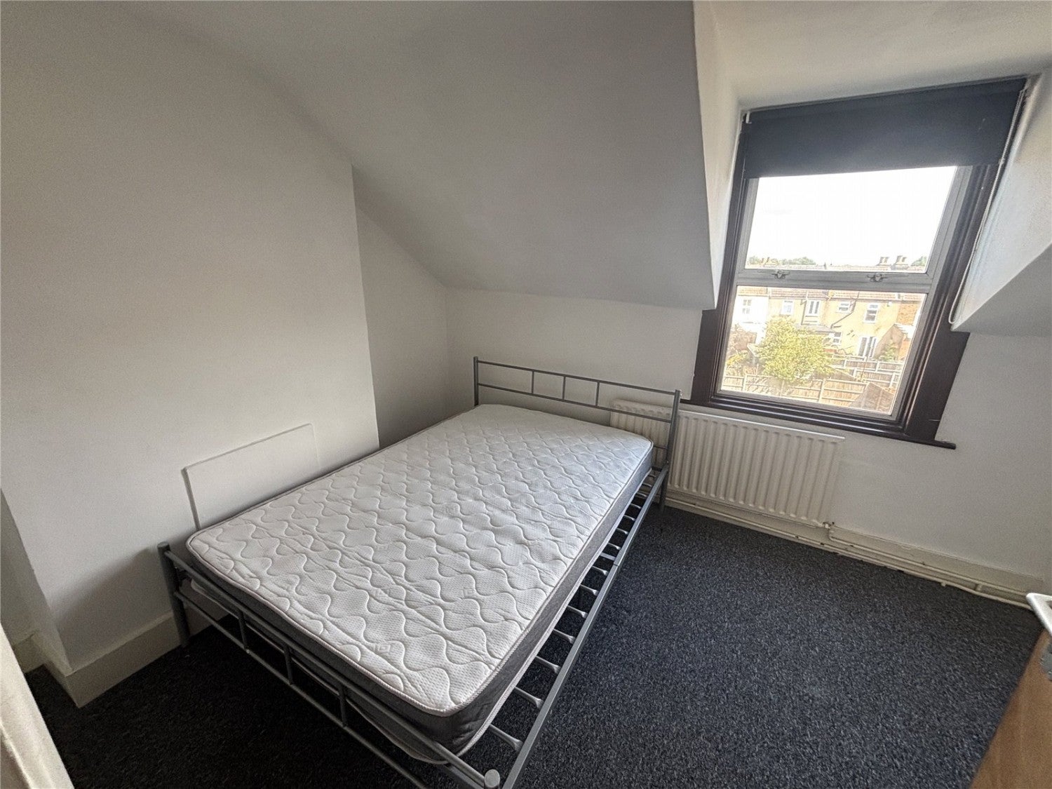 Flat Footscray Road in Greater London