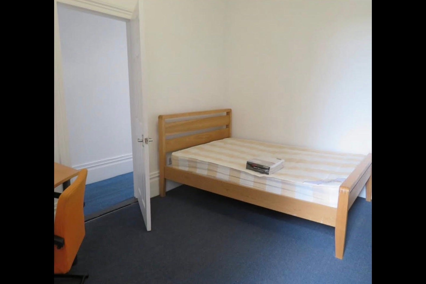 Room Manners Road in Portsmouth