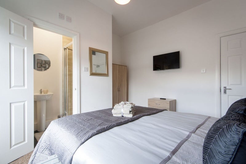 Room Newton Street in Stoke-on-Trent