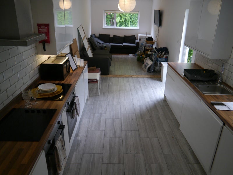 Room Moy Road in Cardiff