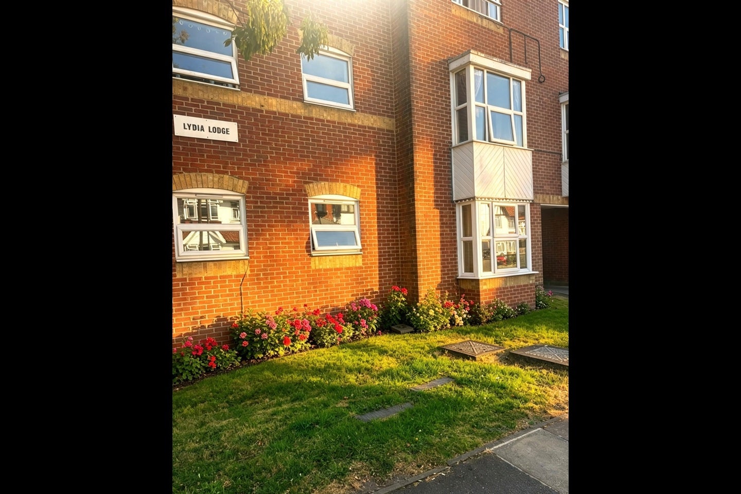 Room Cavendish Avenue in Greater London