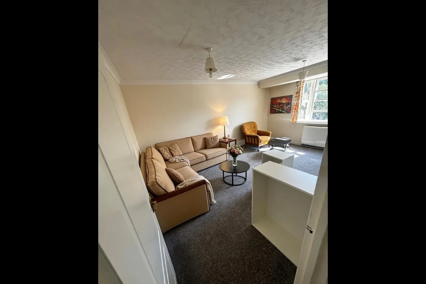 Room Cavendish Avenue in Greater London
